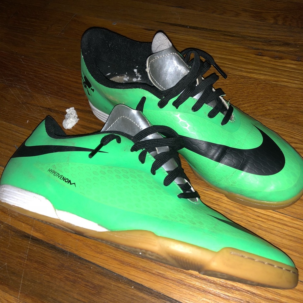 Nike indoor soccer sneaker